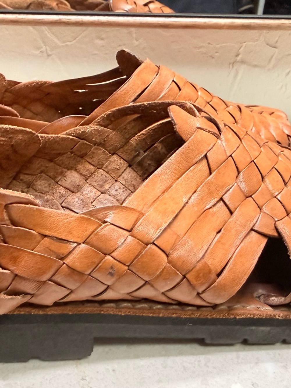 Brand X Handwoven Leather Huarache Sandals - Brown sz 8 - Picture 4 of 6